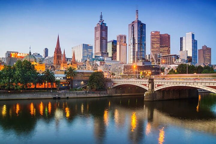 Melbourne Landmark Full-Day Private Sight Seeing Tour