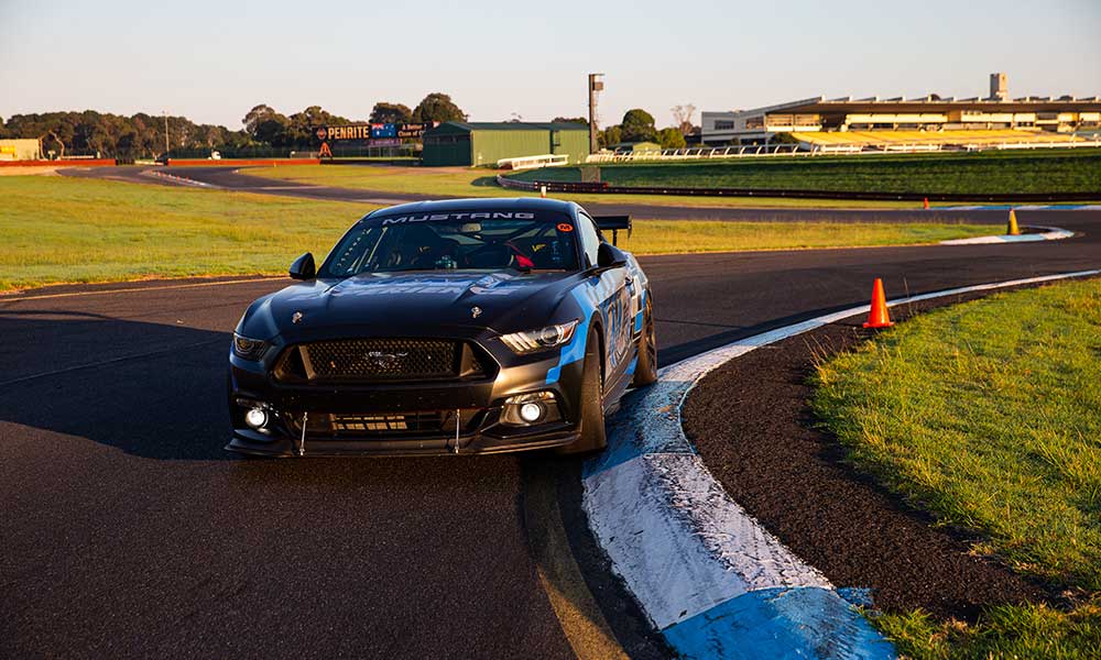 V8 Mustang 4 Lap Drive Racing Experience - Adelaide
