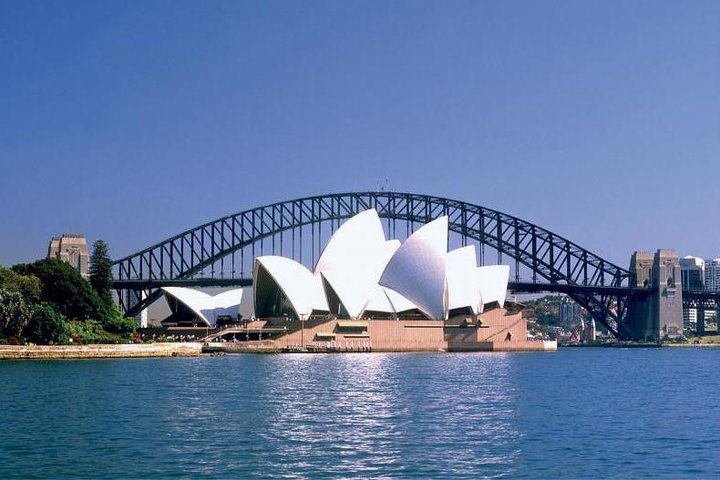 Sydney Main Attractions Plus Featherdale Wildlife Park | Fully Inclusive 6 Hours