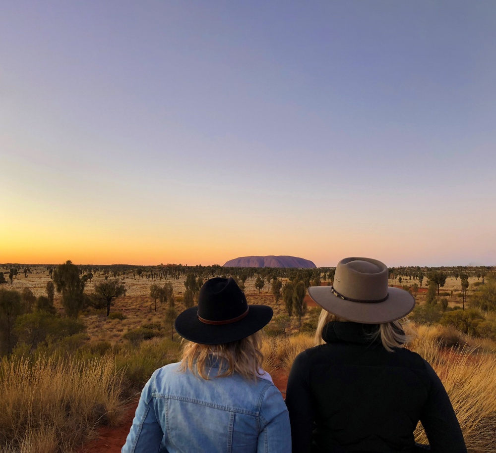 Uluru_sunset