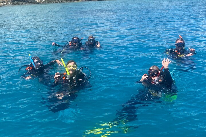 Scuba Diving Day Tour From Airlie Beach – Aqua5