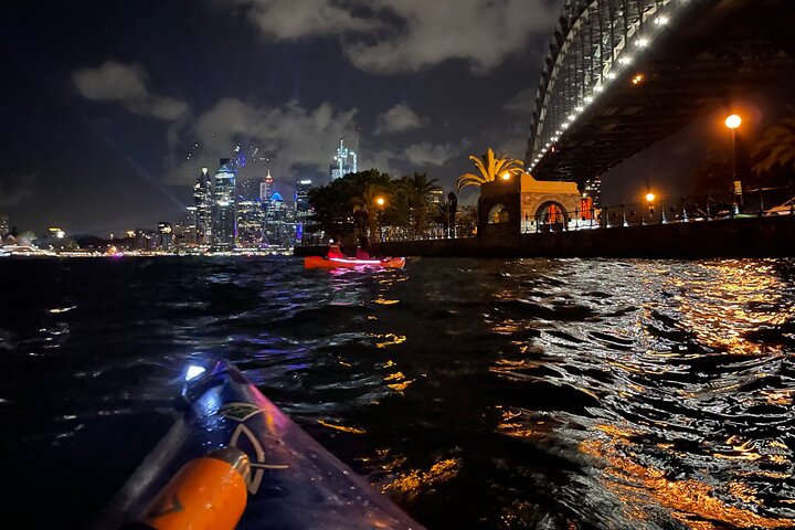 City Lights by Night Paddle on Sydney Harbour Guided Tour