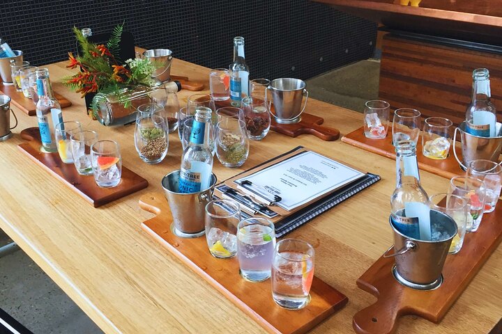 Melbourne: Yarra Valley Wines, Beer/Cider/Gin, Choc Tour & Lunch