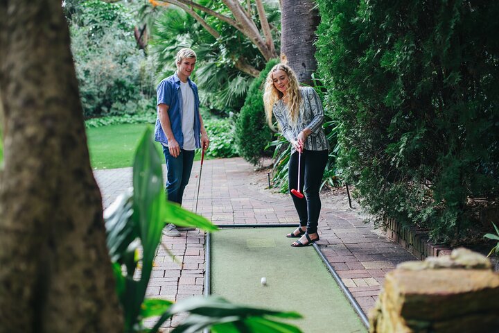 Wanneroo Botanic Gardens Glow Golf