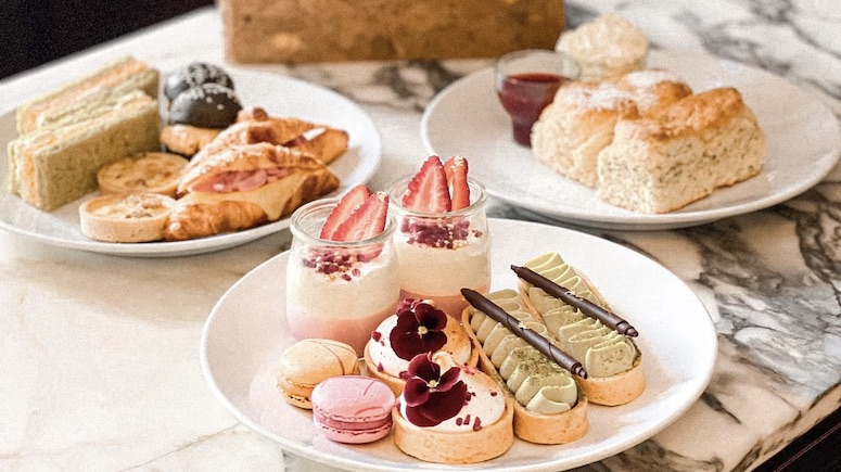 High Tea with a Glass of Sparkling Wine - For 2