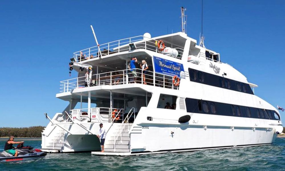 Gold Coast Super Yacht Cruise with BBQ Lunch