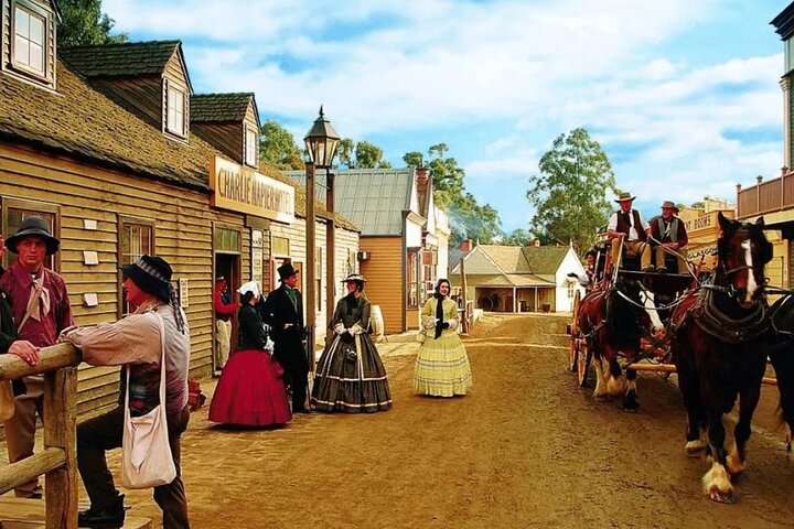 Ballarat & Sovereign Hill Transfer from Melbourne including Entery Fee