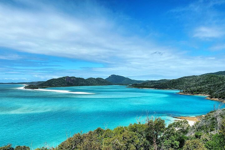 One day Whitsunday Islands cruise incl Whitehaven Beach, Snorkeling & Hill Inlet