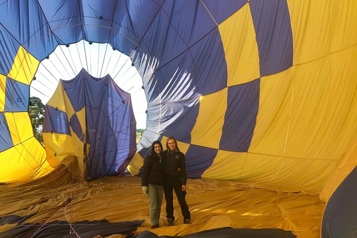 Yarra Valley Ballooning Flight with Mountain and Vineyard Views