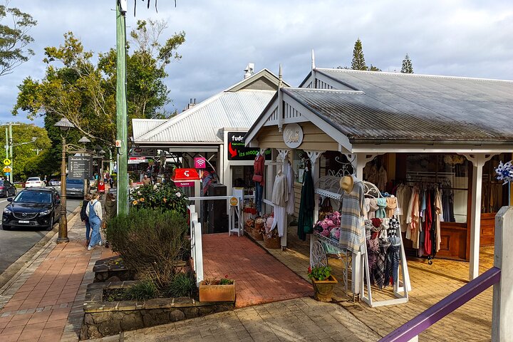 Glass House Mountains, Maleny and Montville Tour from Brisbane