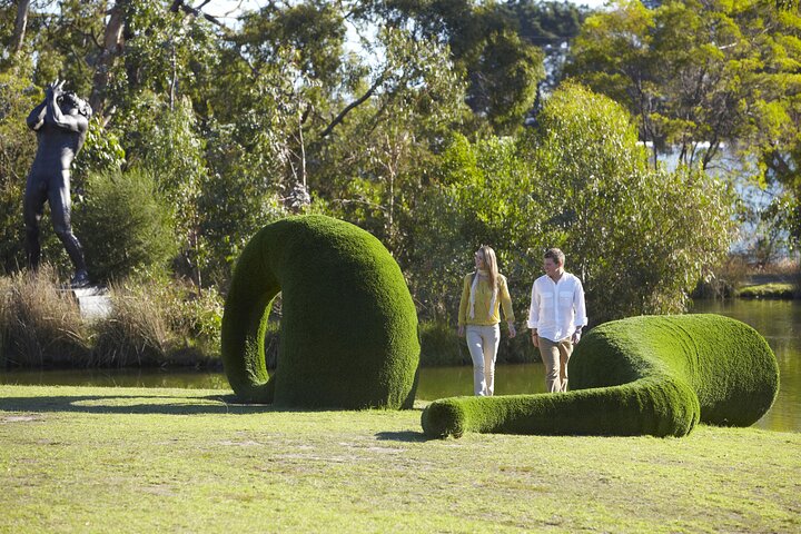 Full-Day Guided Tour on the Beautiful Mornington Peninsula.