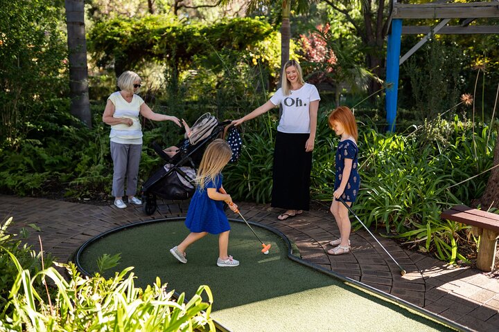 Wanneroo Botanic Gardens Mini Golf Admission