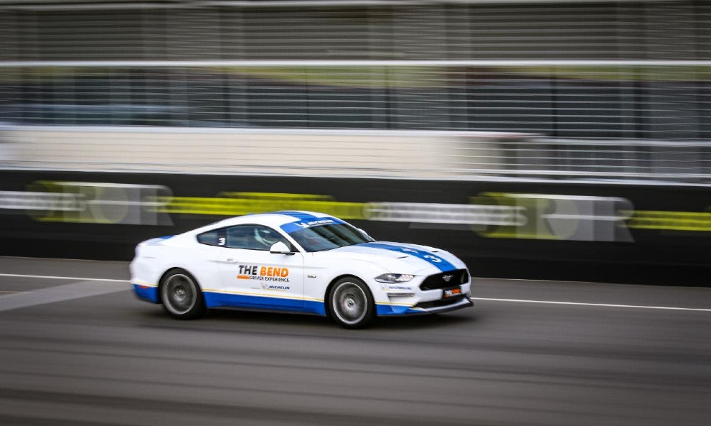 Formula 3 and V8 Mustang Hot Lap Combo - 6 Laps