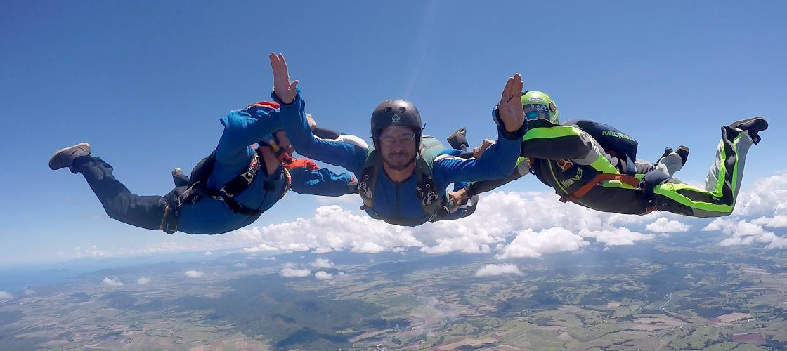 Cairns Tandem Skydive up to 14,000ft  - Self Drive