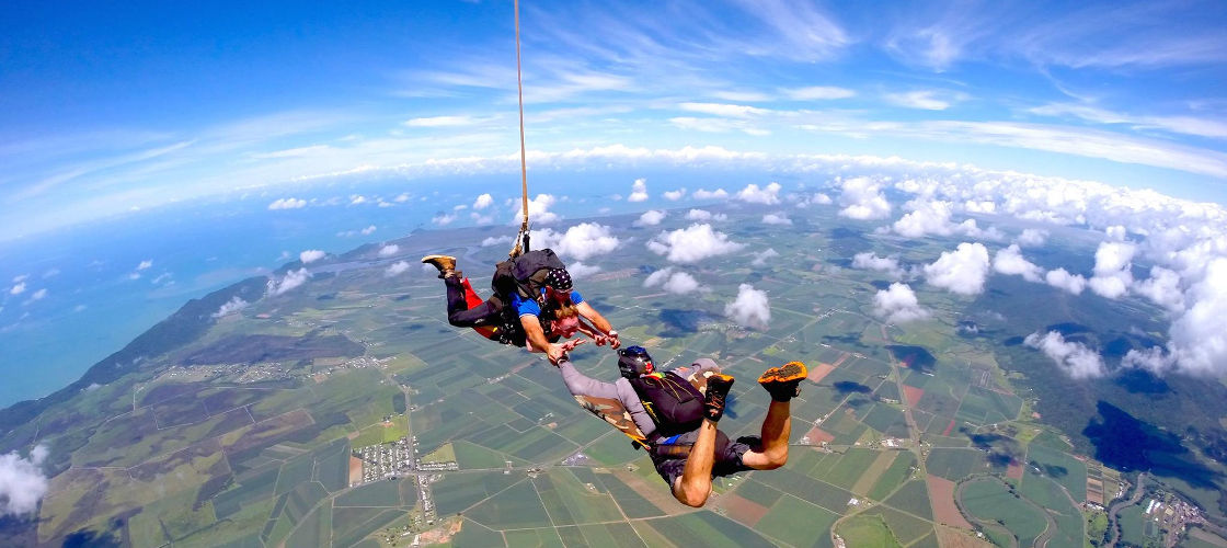 Cairns Tandem Skydive up to 14,000ft  - Self Drive