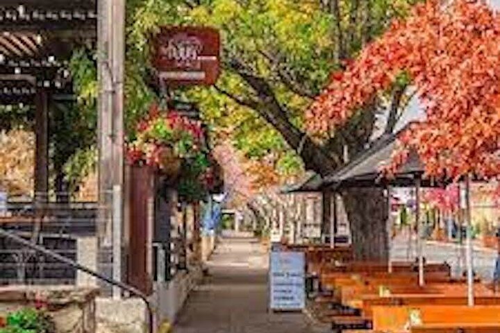 Adelaide City Highlights & Hahndorf Tour