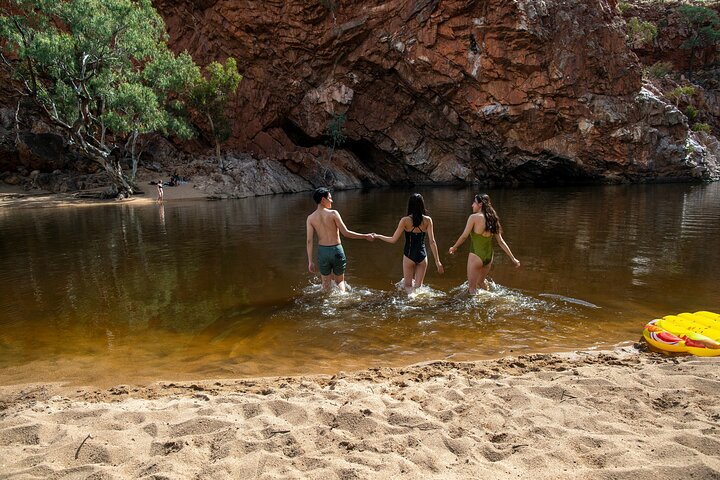 West MacDonnell Ranges & Standley Chasm Day Trip from Alice Springs