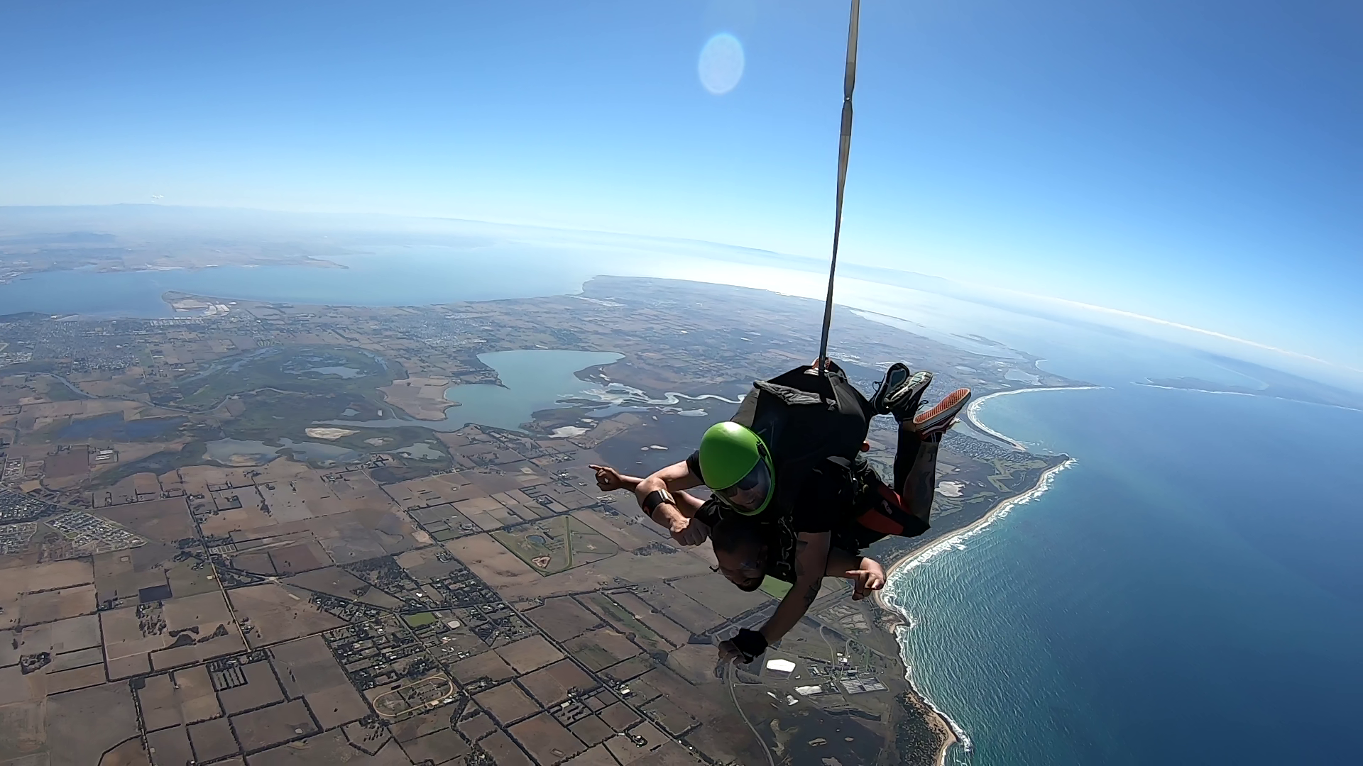Tandem skydive up to 12,000ft Midweek