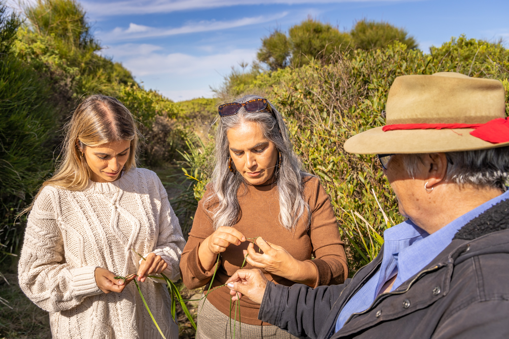 WELCOME TO COUNTRY - BUSH TUCKER & BUSH MEDICINE CULTURAL WALK WITH YUIN KNOWLEDGE HOLDER