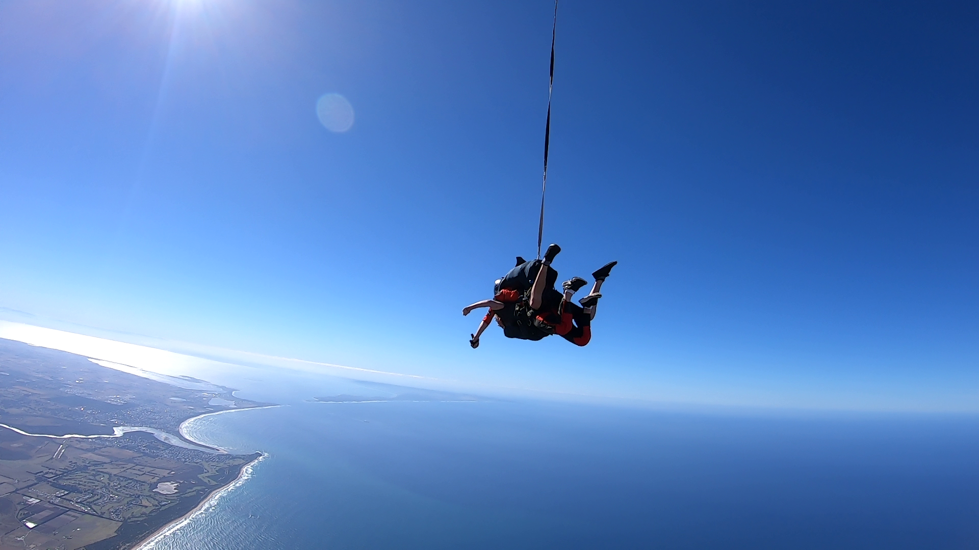 Tandem skydive up to 15,000ft Midweek