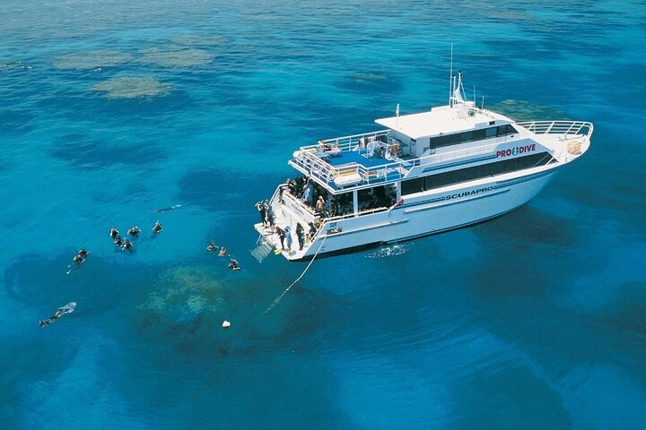 3D2N Great Barrier Reef Liveaboard Trip | Cairns