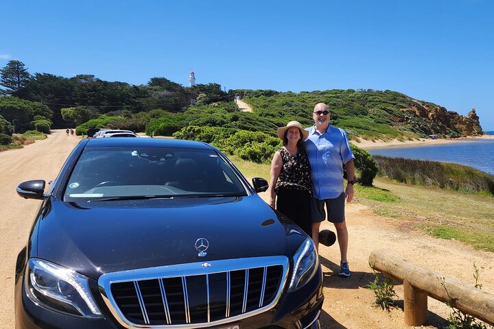 Personalised private tours Melbourne With luxury chauffeurs