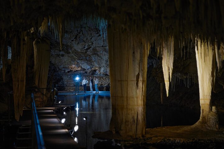 Lake Cave Fully Guided Tour