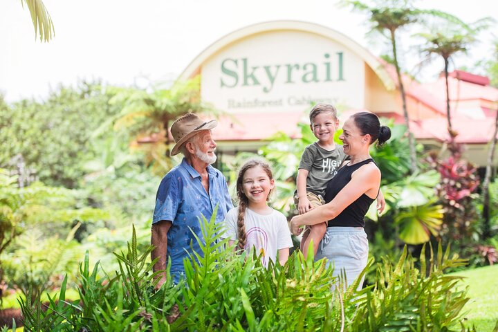 Port Douglas: Kuranda Day Tour with Skyrail Rainforest Cableway and Scenic train