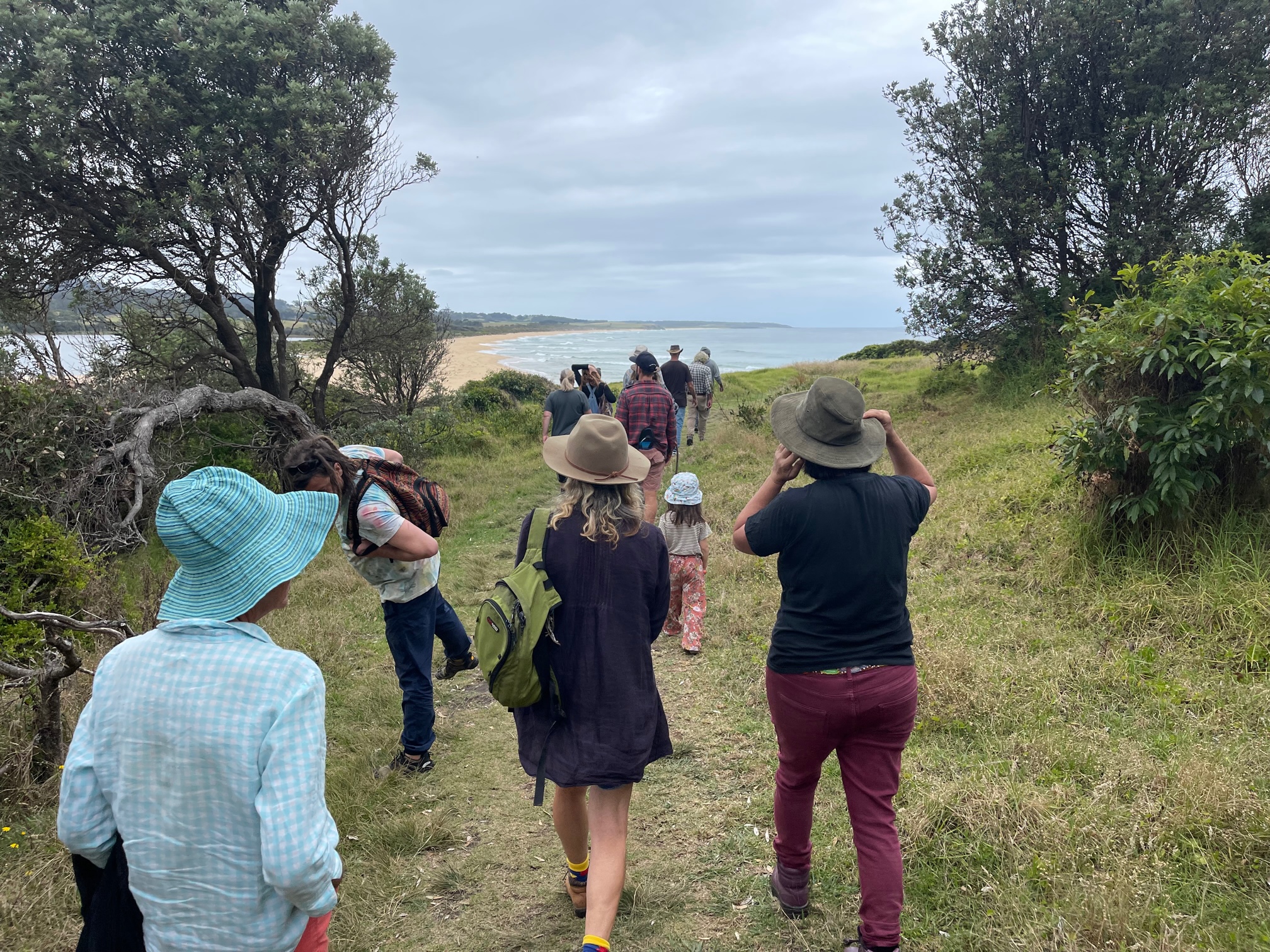 WALKING ON COUNTRY WITH WARREN FOSTER OF YANNAGA YOOWAGA TOURS AT WALLAGA LAKE