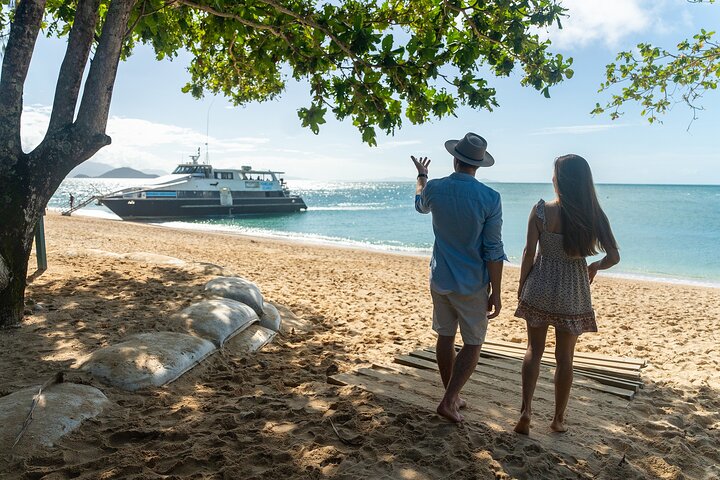 Lady Enid Sailing and Snorkeling Day Trip including Whitehaven Beach