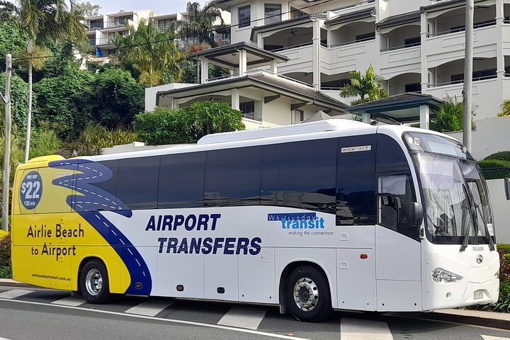 Return Airport Transfers Airlie Beach to Whitsunday Coast Airport