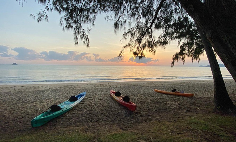 Great Barrier Reef Sunrise Kayak Tour