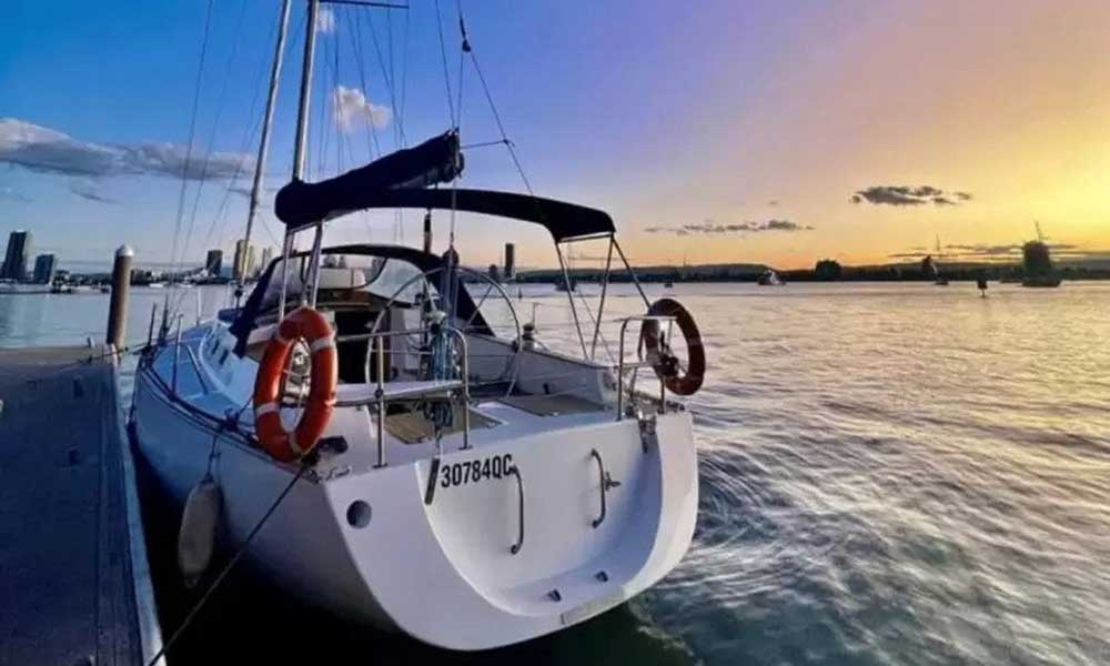 Broadwater Sunset Sailing Cruise