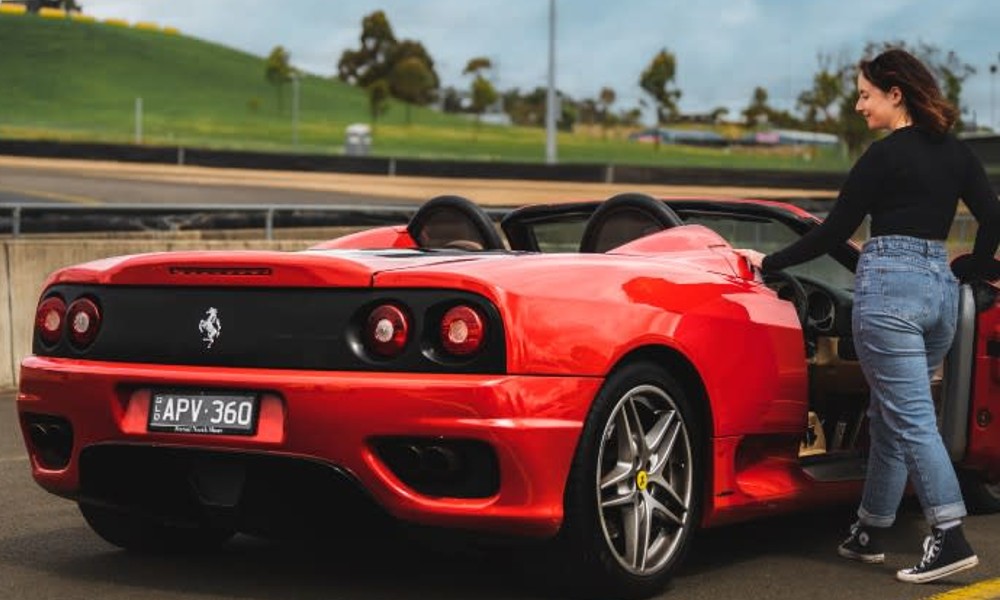 Rosso Ferrari Supercar Drive - 6 Laps - Sydney