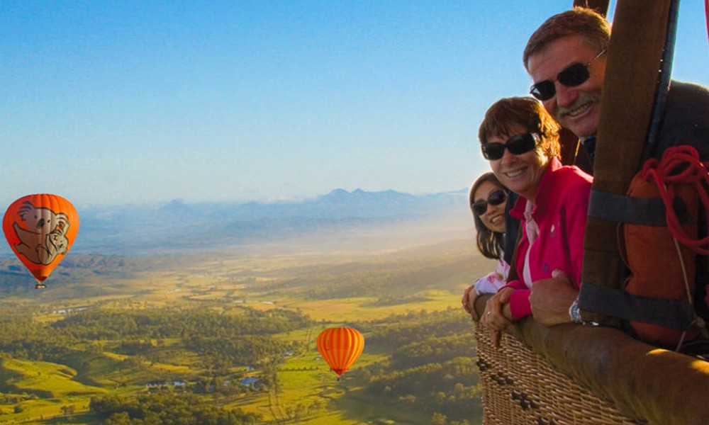 Gold Coast Hot Air Ballooning & Vineyard Breakfast with Photo Pack