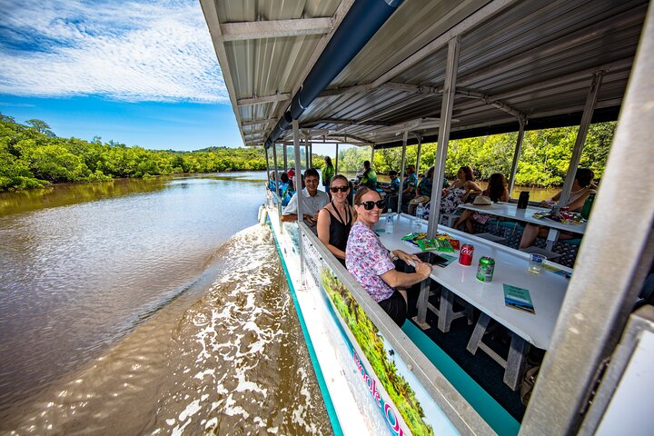 Full-Day Tour Whitsunday Waterfalls Hinterland and secluded beaches