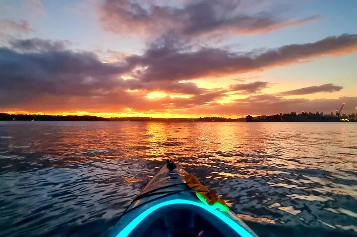 Sunset Paddle Session on Sydney Harbour