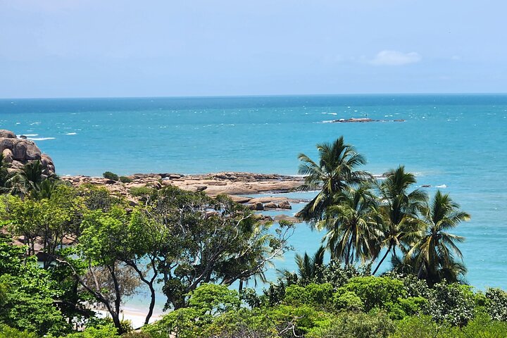 Full-Day Tour in Bowen Beach