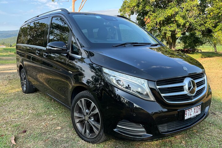 Luxury Airport Transfer Cairns Airport and Cairns Hotels (oneway)