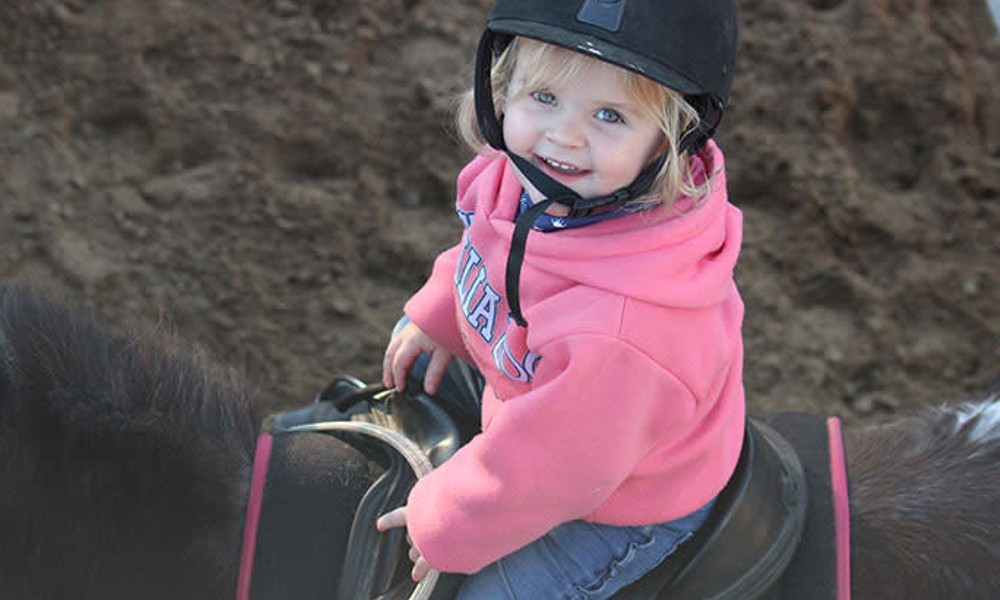 Weekend Kids Private Horse Riding Lesson – 60 Minutes