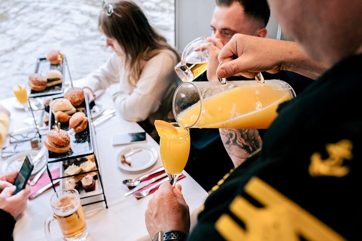 Bottomless Brunch Afloat in Melbourne