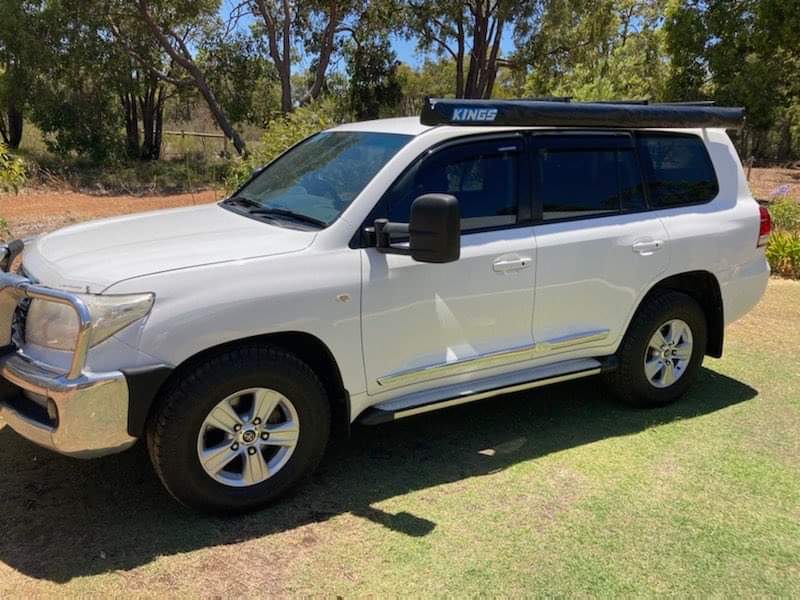 Luxury 4WD Land Cruiser Tour  1- 7 PAX Brolga