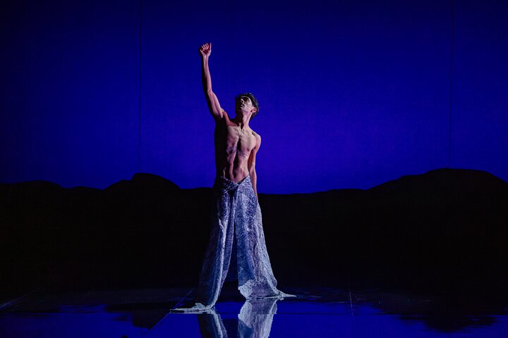 Bangarra Dance Theatre at the Sydney Opera House ("Horizon")