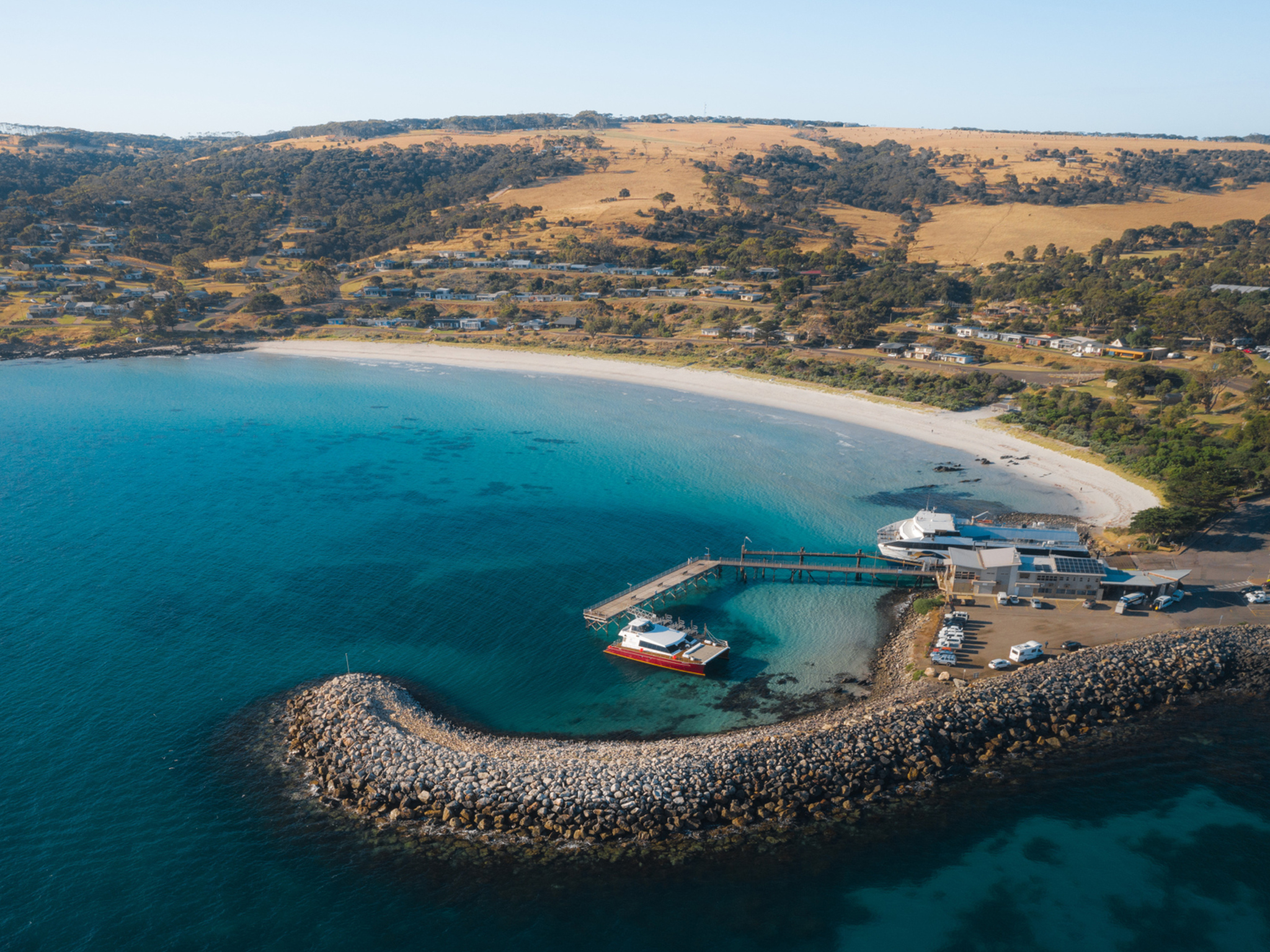 Private Coach - Lighthouse, Kangaroos and Views 24- or 57-seater