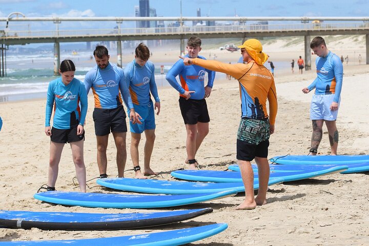 Surf Lesson on the Gold Coasts locals Favourite beach (Ages 14+)