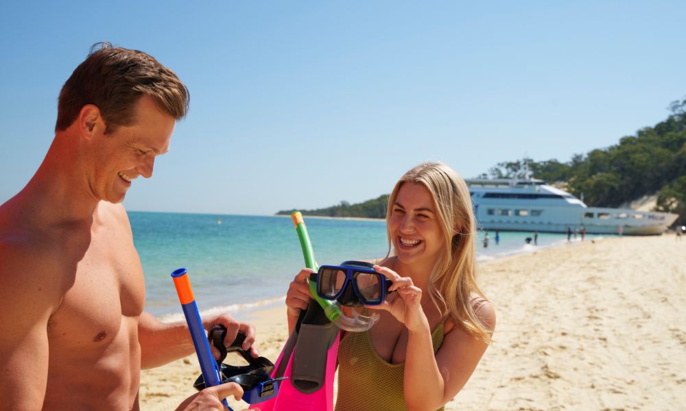 Moreton Island Day Tour From Brisbane with Kayaking and Snorkelling