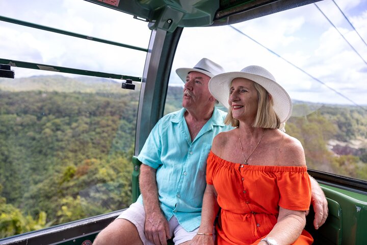 Small-Group Kuranda Village, Skyrail Cableway and Scenic Railway Day Trip from Port Douglas