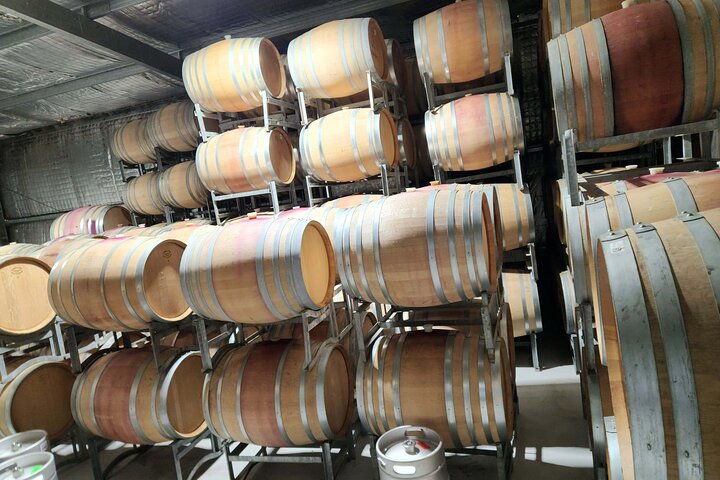 Full-Day Canberra Brewery, Wineries & Distillery tour /w lunch