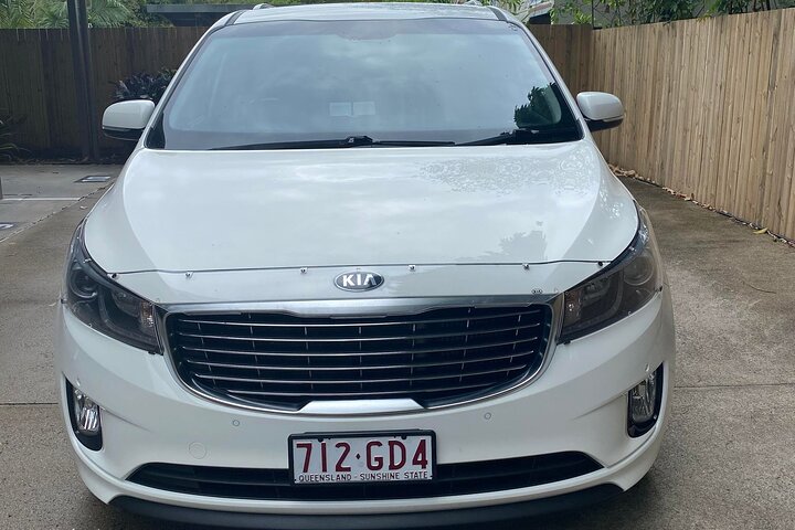 Cairns to Port Douglas Private Luxury Transfer