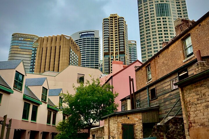 Sydney Small-Group Walking Tour: The Rocks & Botanic Garden